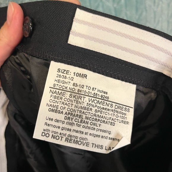 Women’s Army Skirt - Picture 2 of 2